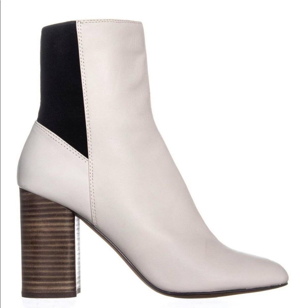 NWOT White booties